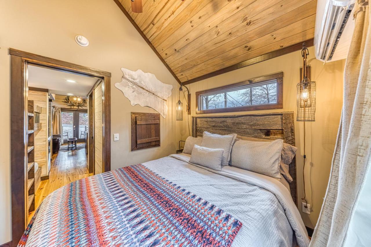 Smoky Mountain Tiny Home Pigeon Forge Zewnętrze zdjęcie